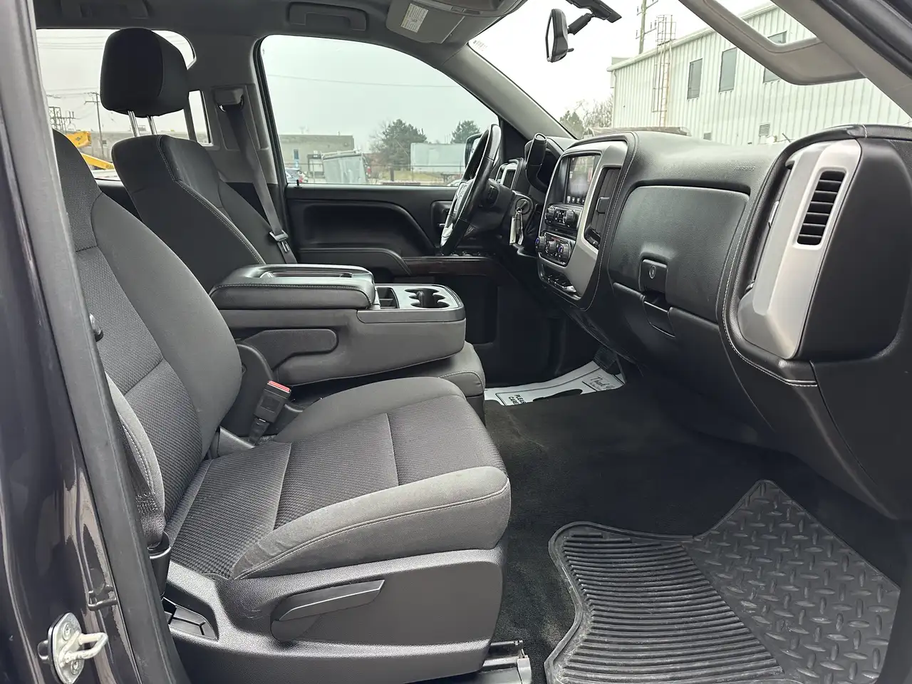 GMC Sierra 1500 снимка GMC Sierra 1500