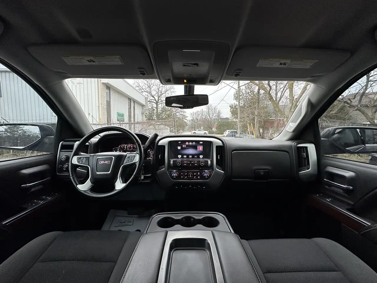 GMC Sierra 1500 снимка GMC Sierra 1500