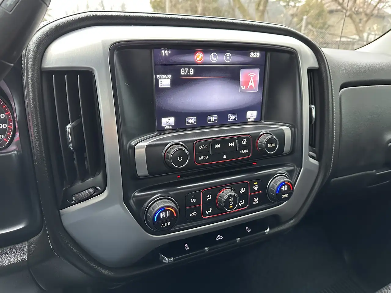GMC Sierra 1500 снимка GMC Sierra 1500