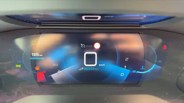 Peugeot 2008 view 12