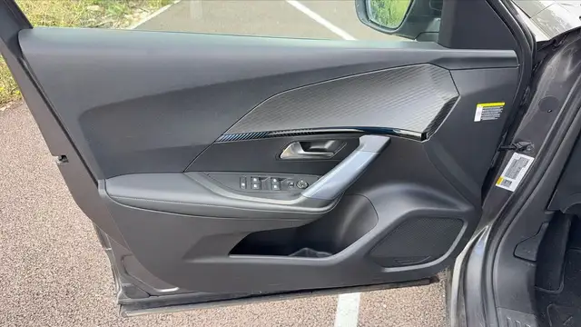 Peugeot 2008 view 7