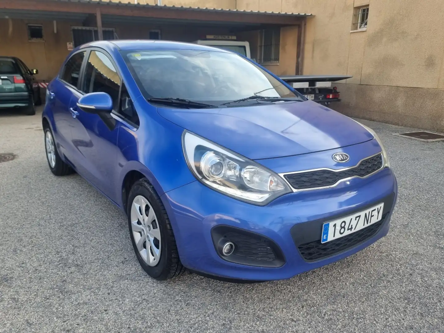 Kia Rio 1.1CRDi Concept Azul - 1