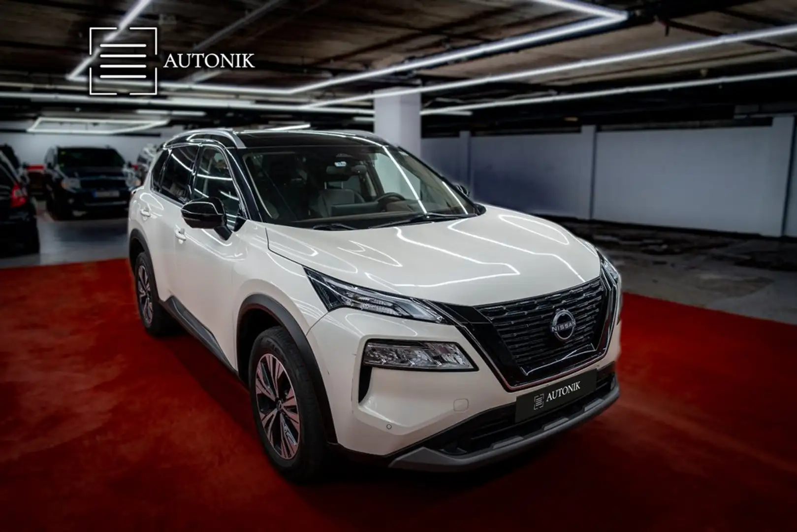 Nissan X-Trail 5pl 1.5 e-POWER 152kW 4x2 A/T N-Connecta Weiß - 1