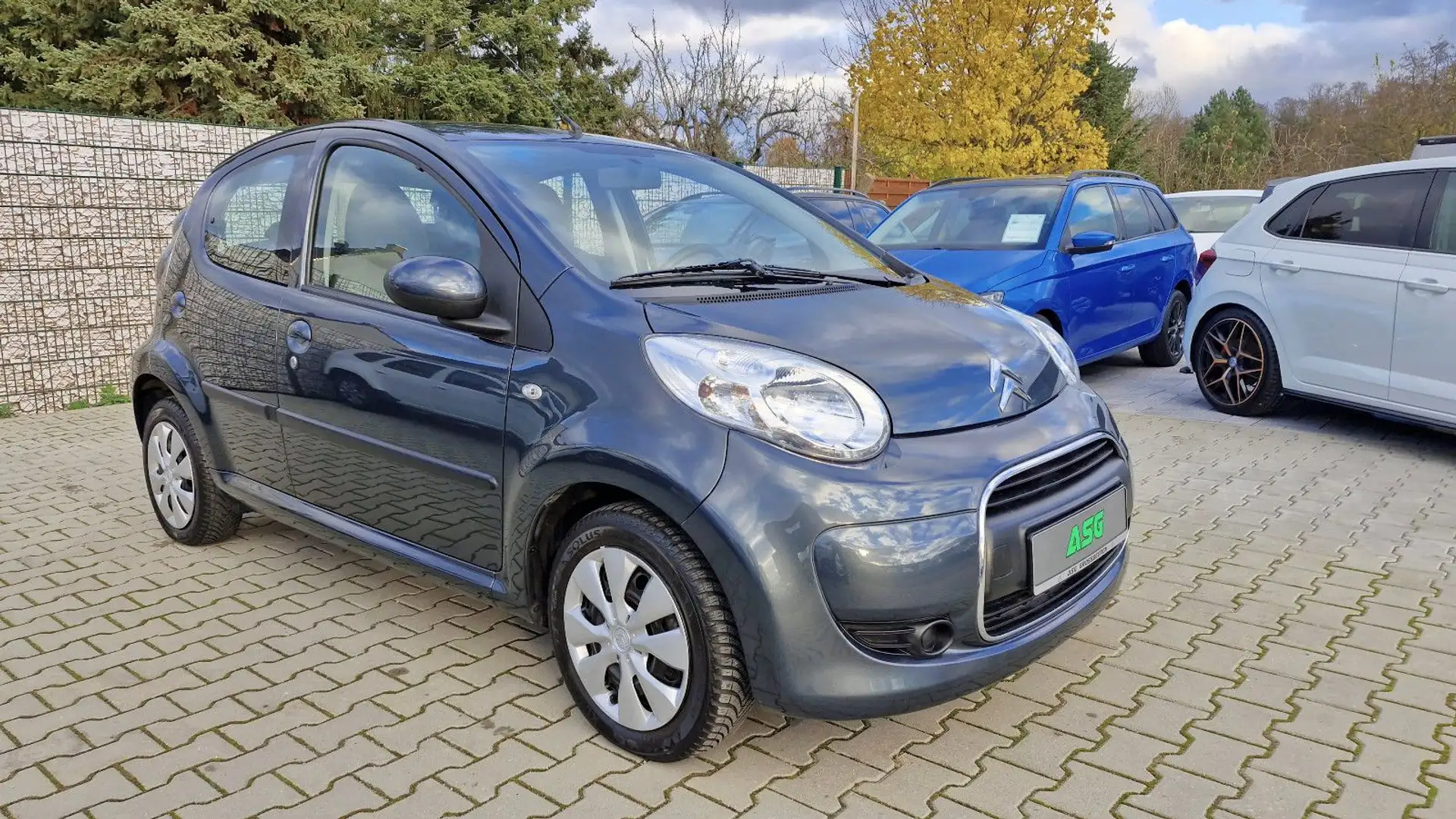 Citroen C1 Style - Automatik / 5 türig / Klima Grau - 1