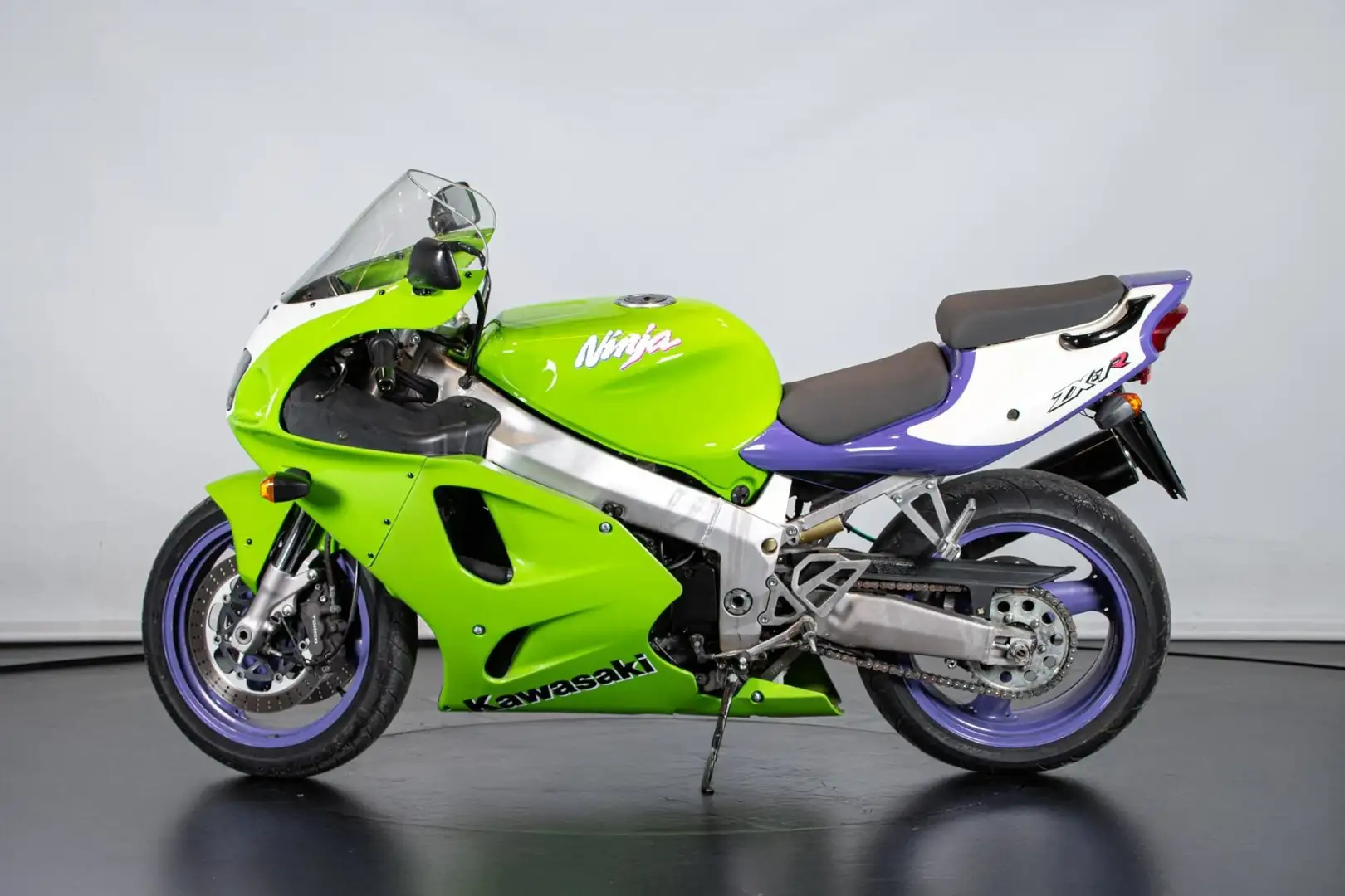 Kawasaki ZX 750 7R Verde - 1