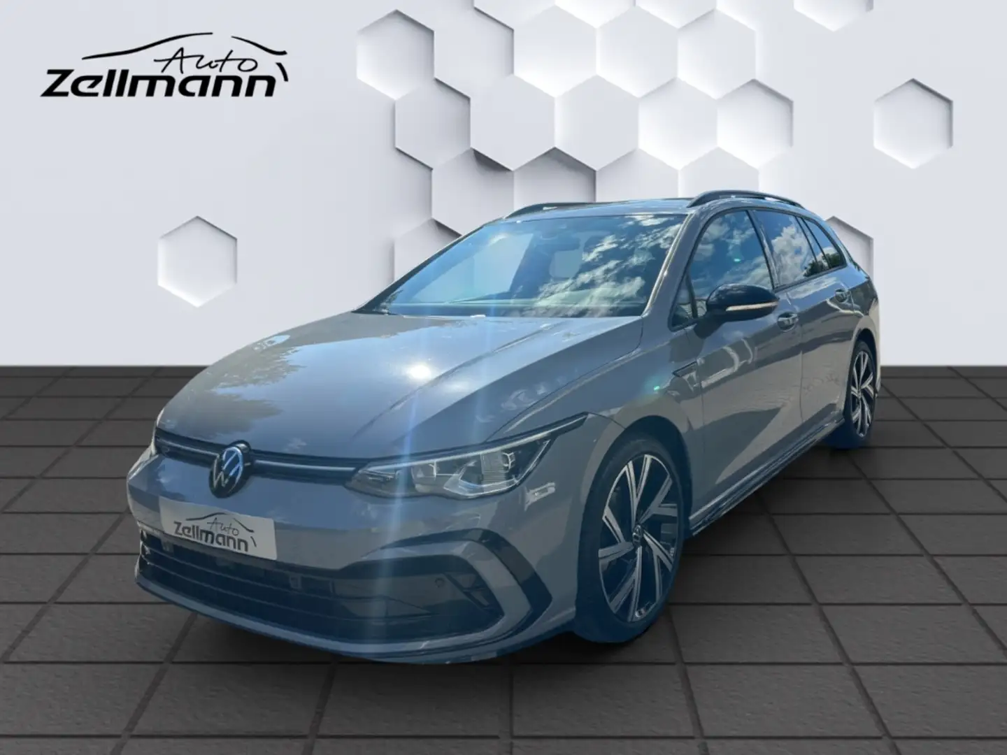 Volkswagen Golf Variant Mildhybrid R-Line 1.5eTSI Black Style AHZV LED PDC Grijs - 1