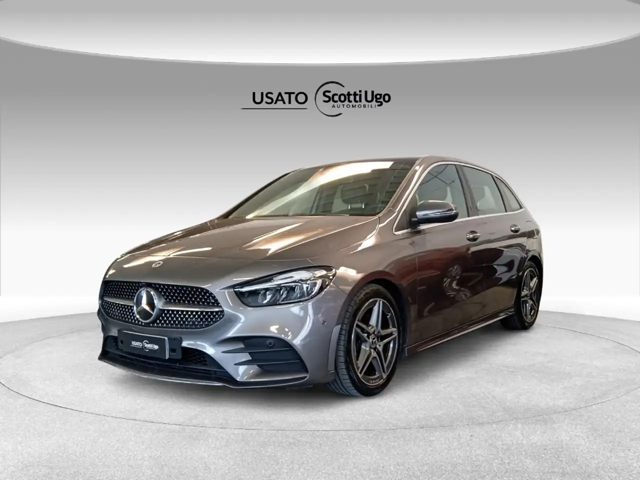 Mercedes-Benz B 180