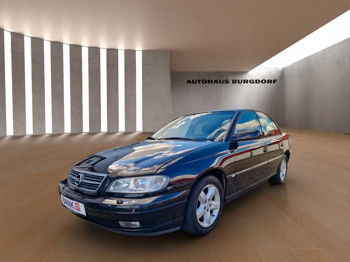 Opel Omega 2.2 16V Sport Xenon Tempomat Alufelgen Negro - 1