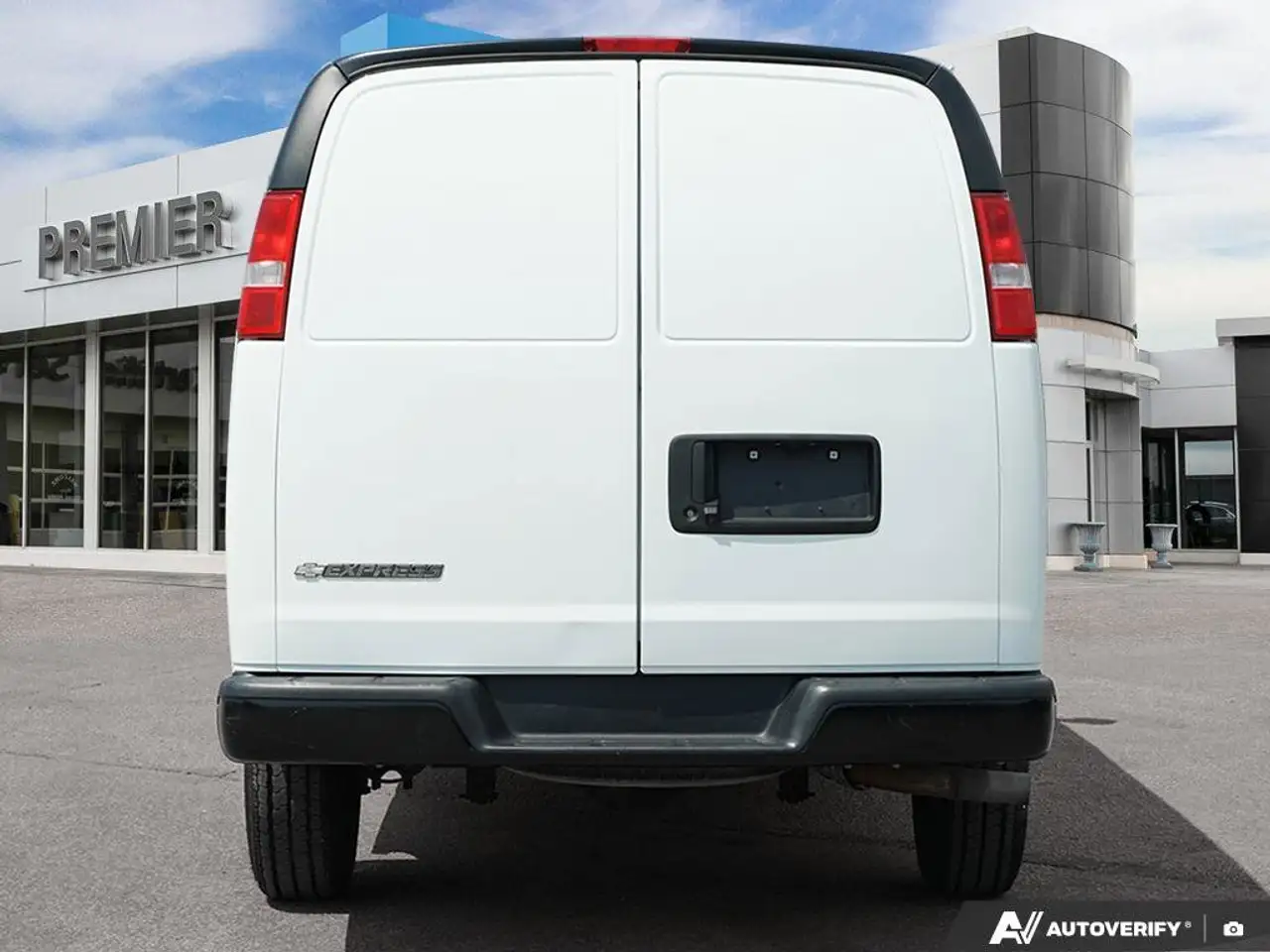 Chevrolet Express 2500 снимка Chevrolet Express 2500