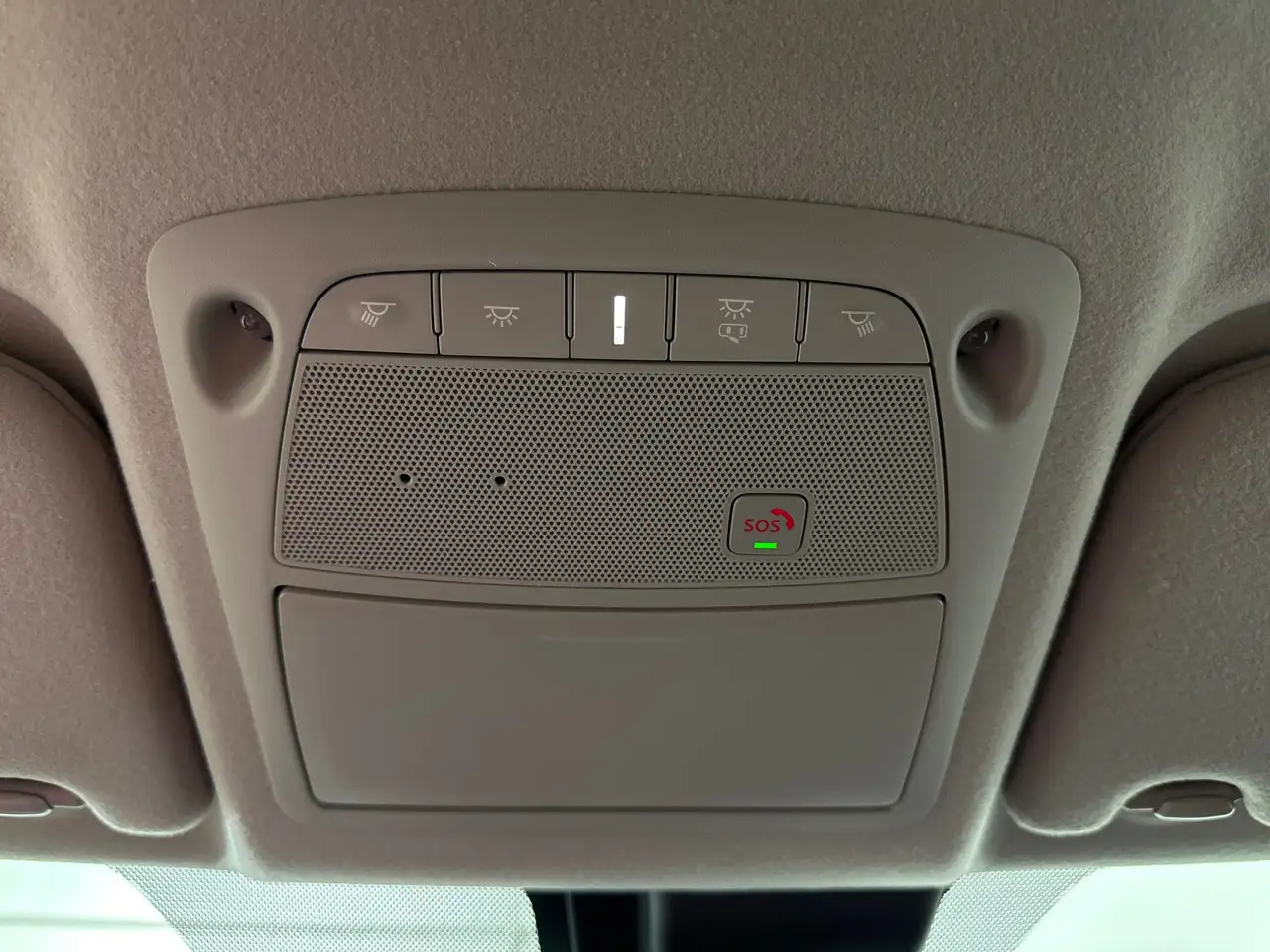Nissan Leaf снимка Nissan Leaf