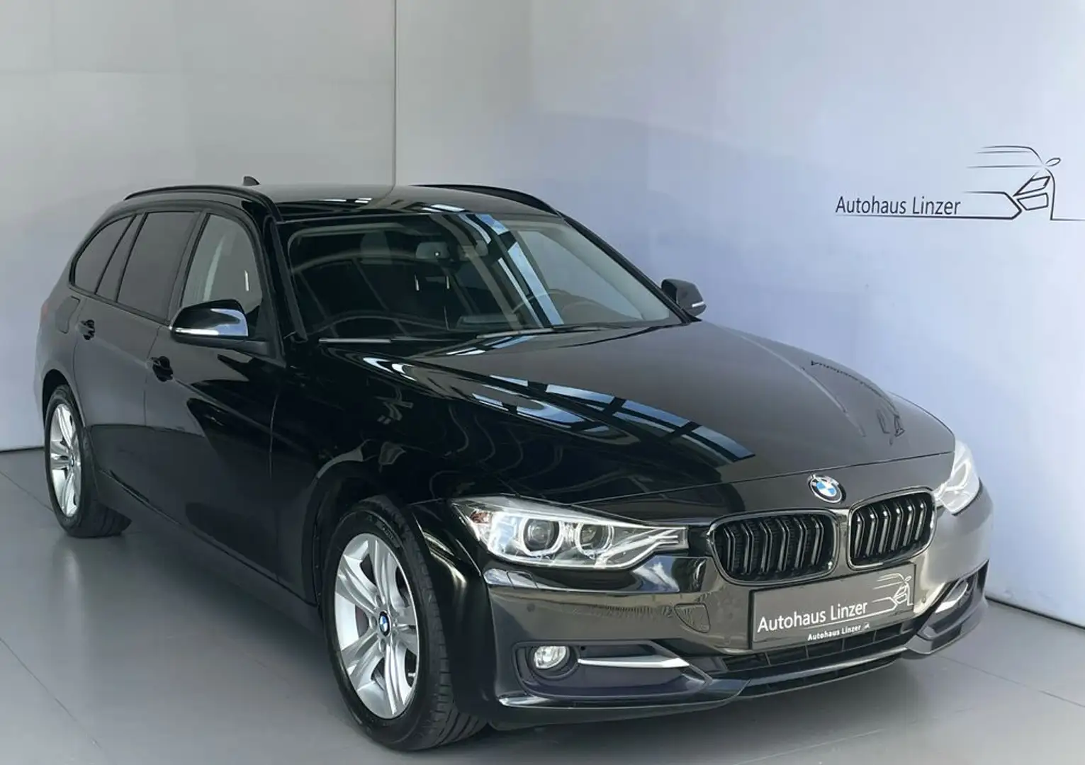 BMW 320 d xDrive Ö-Paket Aut. *Bi-Xenon*Sportsitze*PDC* Schwarz - 1