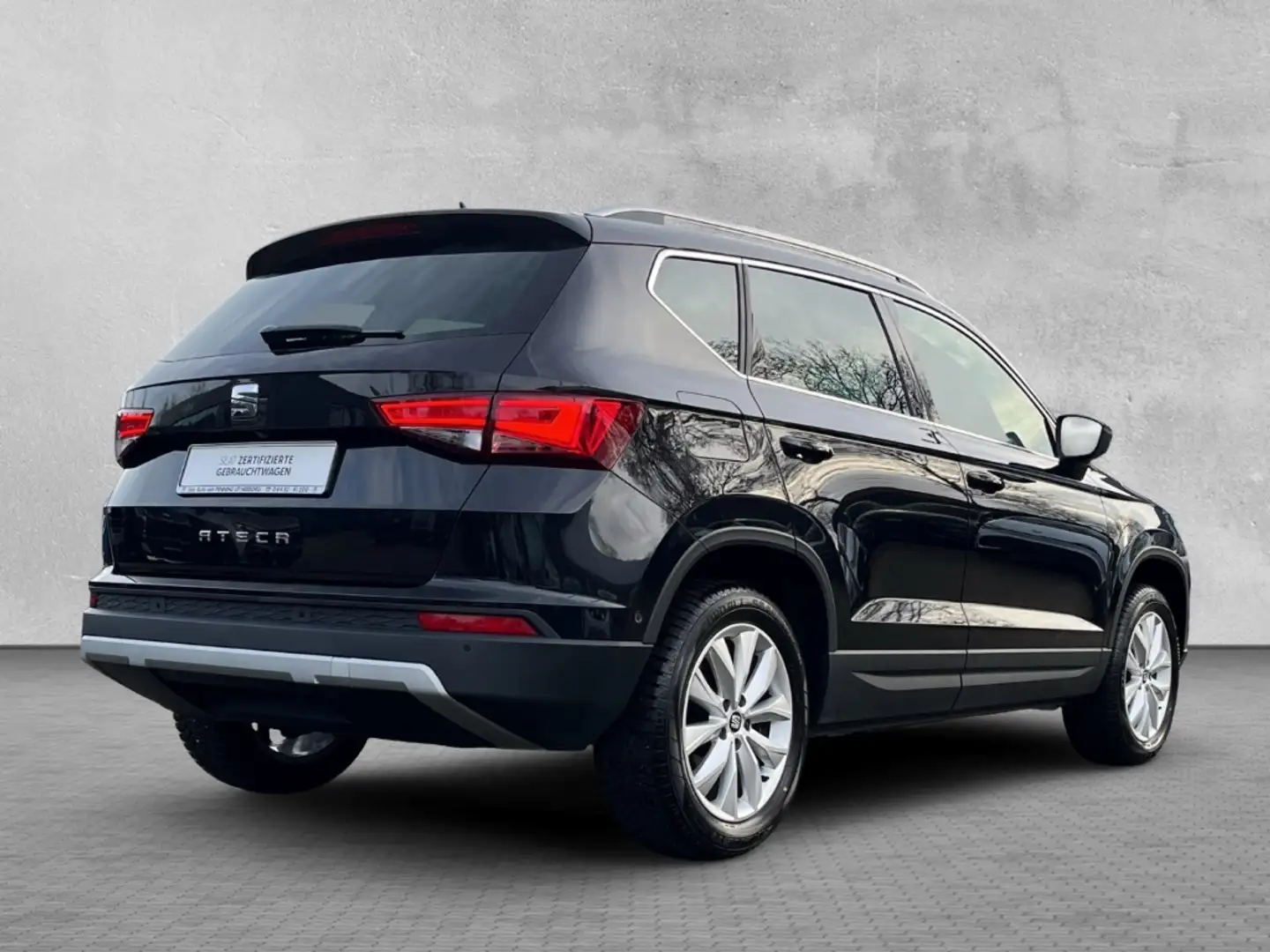 SEAT Ateca Style 1.5 TSI AHK PANO KAMERA LED NAVI FULL LINK Schwarz - 2