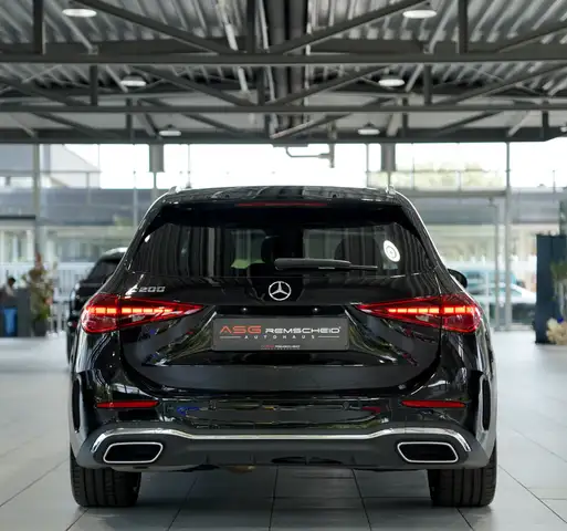 Mercedes-Benz C Class view 9
