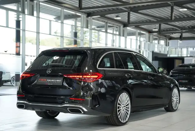 Mercedes-Benz C Class view 8