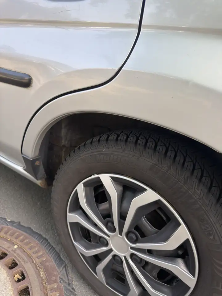 Mazda Demio 1.4, foto 3