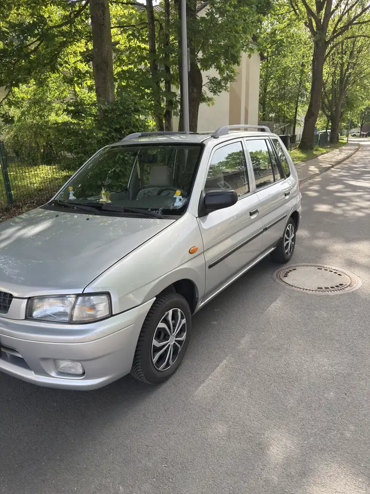 Mazda Demio 1.4, foto 8