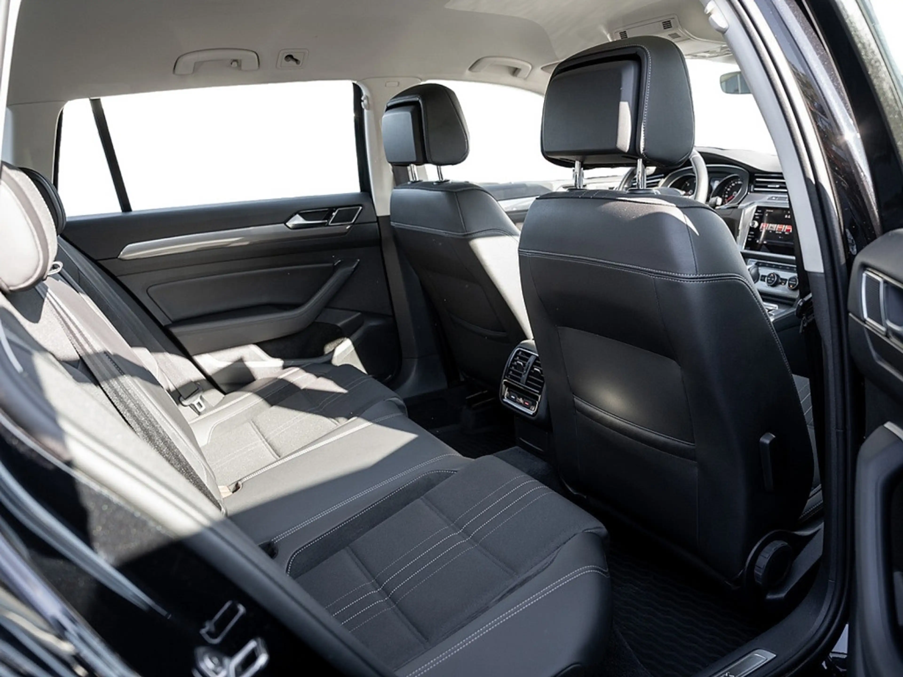 Volkswagen Passat Alltrack 4M 2.0 TDI KAM LED SHZ PDC — photo 5