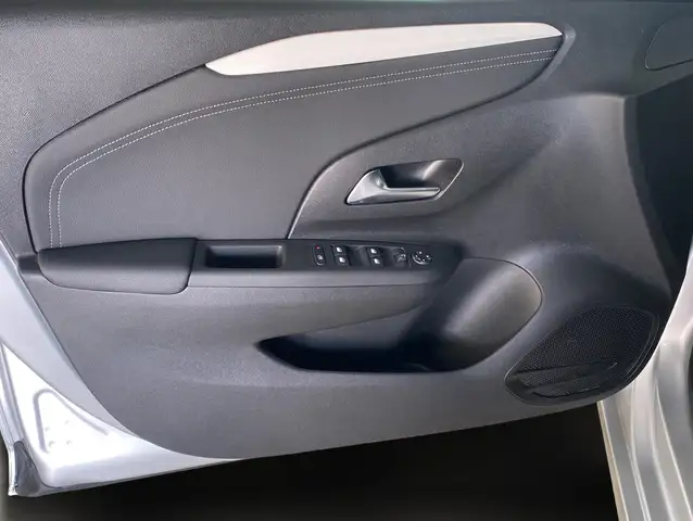 Opel Corsa view 14