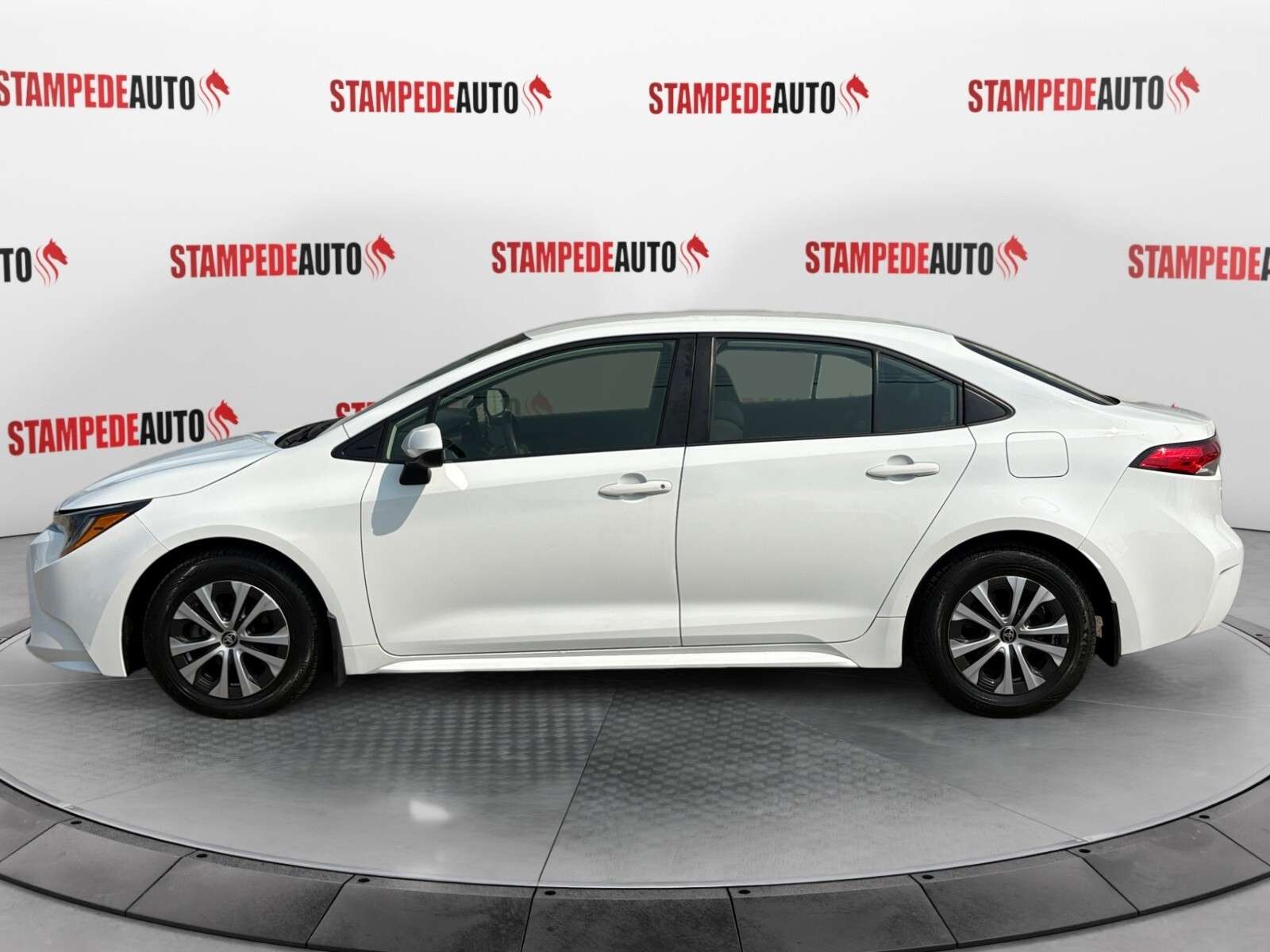 2022 Toyota Corolla Hybrid | LE | LI BATTERY | CVT | HEATED SEATS | FU — снимка 1