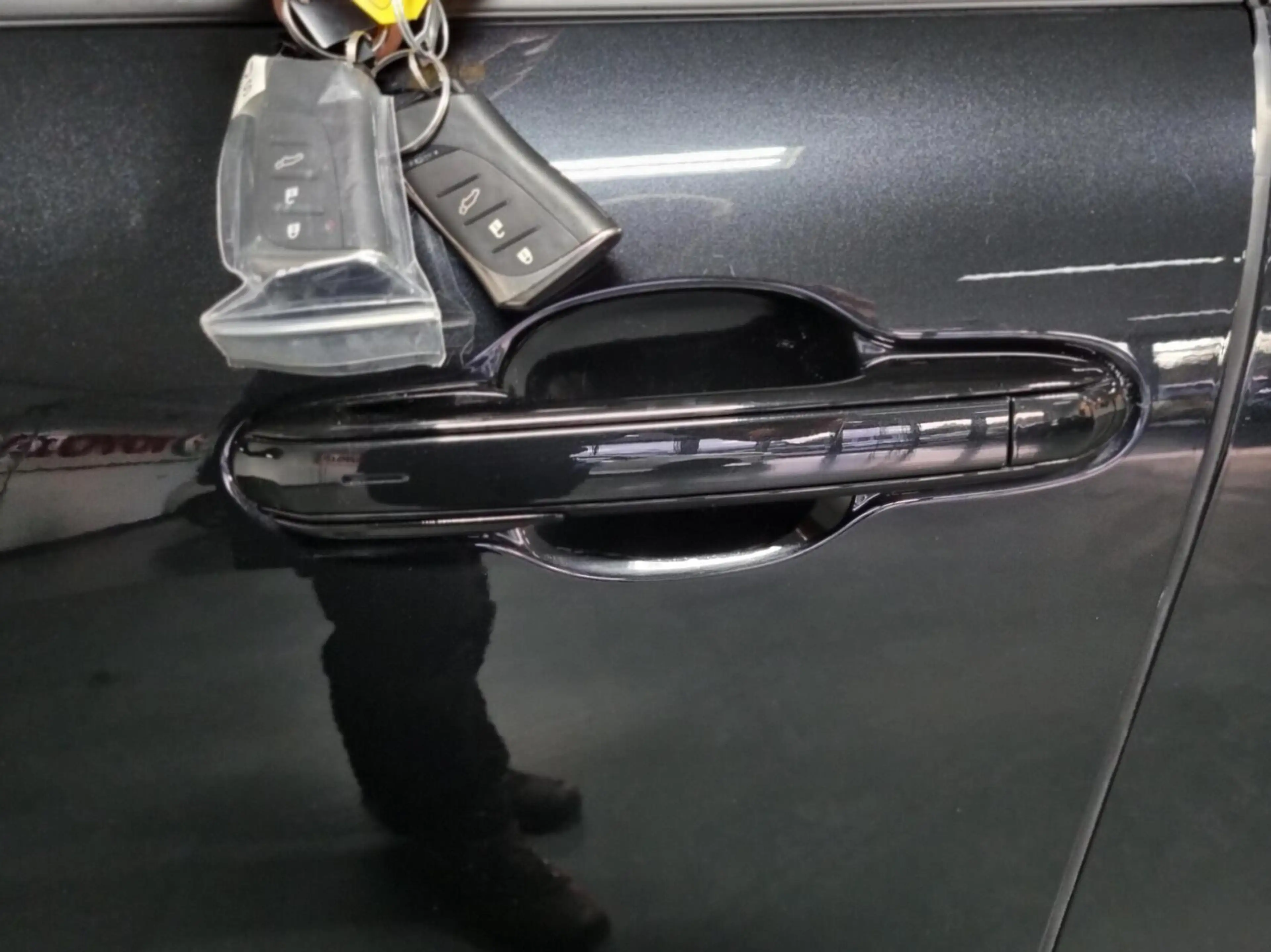 Lexus LBX 1.5 Elegant / Leder / PDC / BSM — photo 32