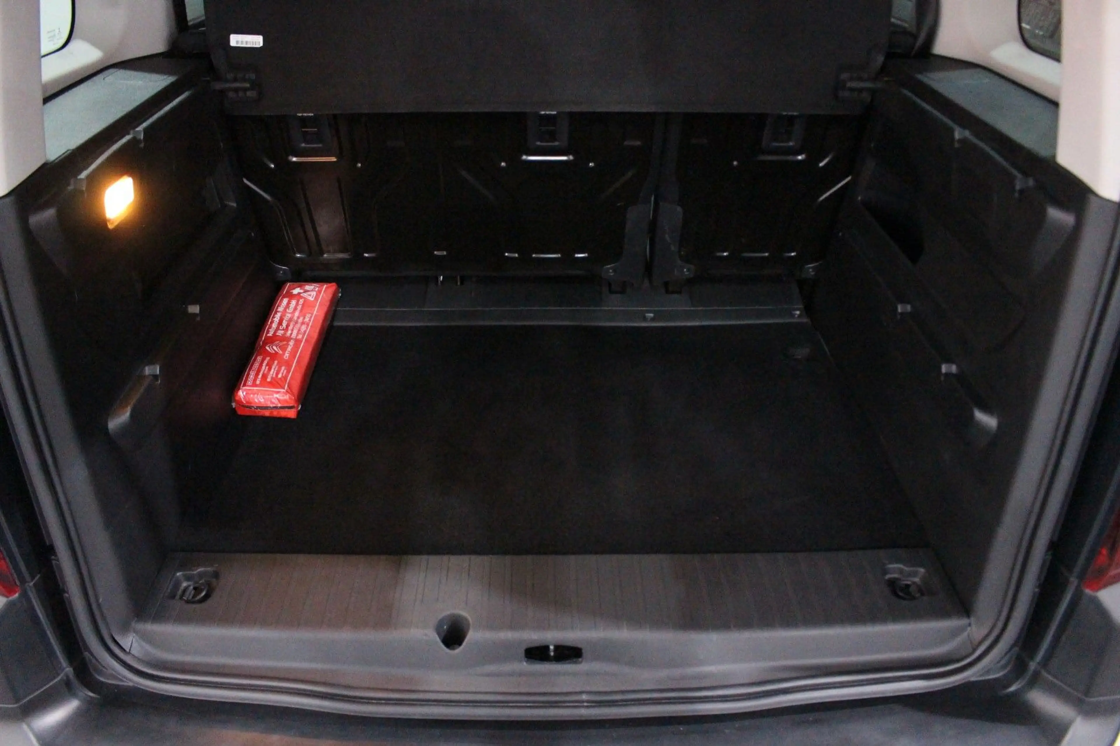 Citroen Berlingo Live M PACK NAVI SPUR ALU AHK TOP SH 2H — photo 44