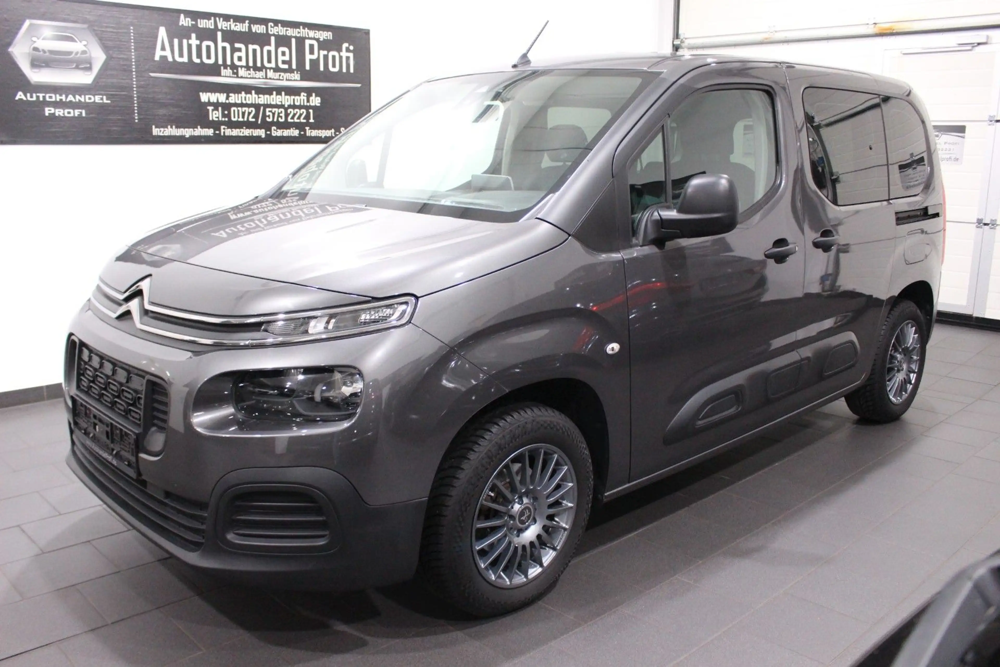Citroen Berlingo Live M PACK NAVI SPUR ALU AHK TOP SH 2H