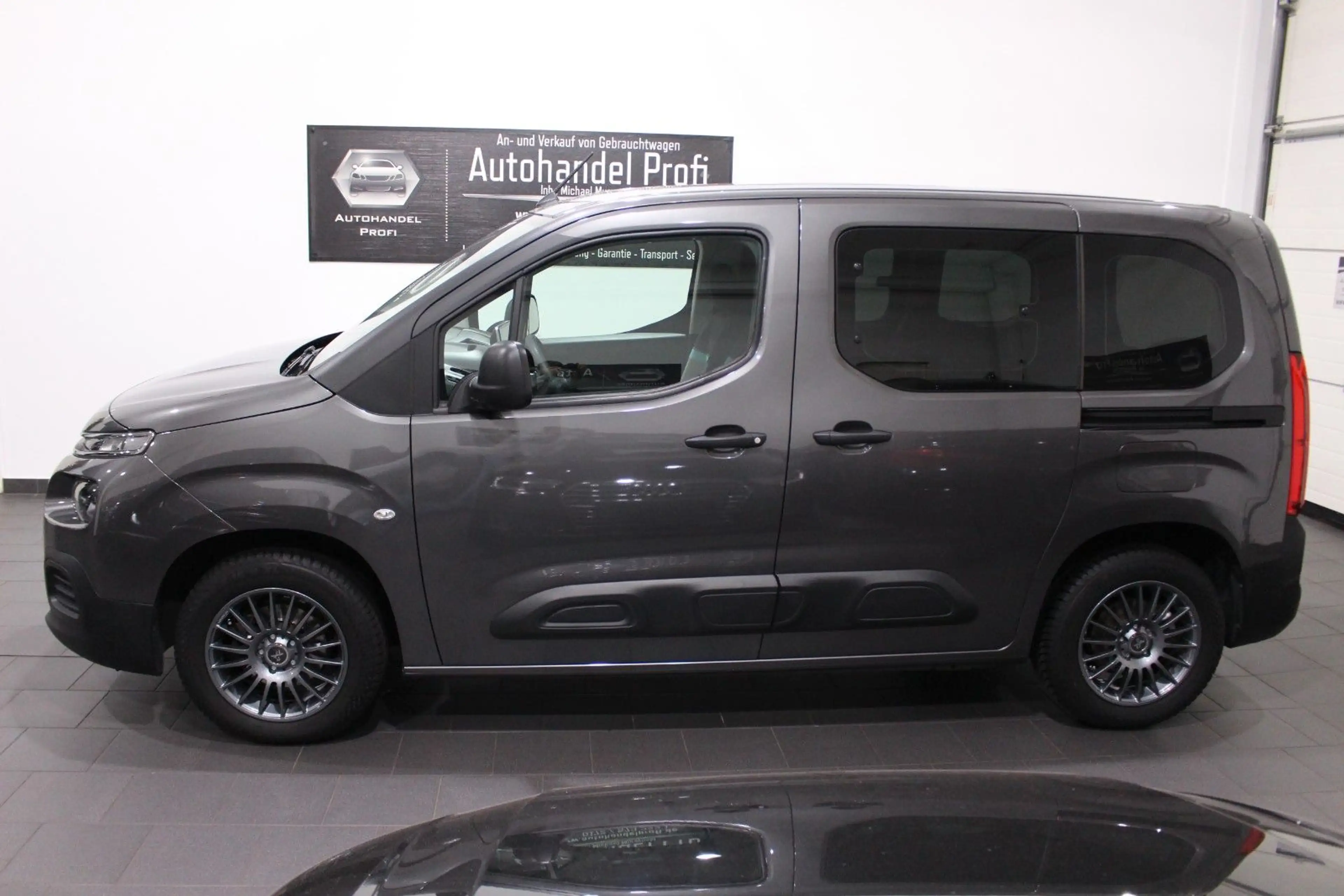 Citroen Berlingo Live M PACK NAVI SPUR ALU AHK TOP SH 2H — photo 6