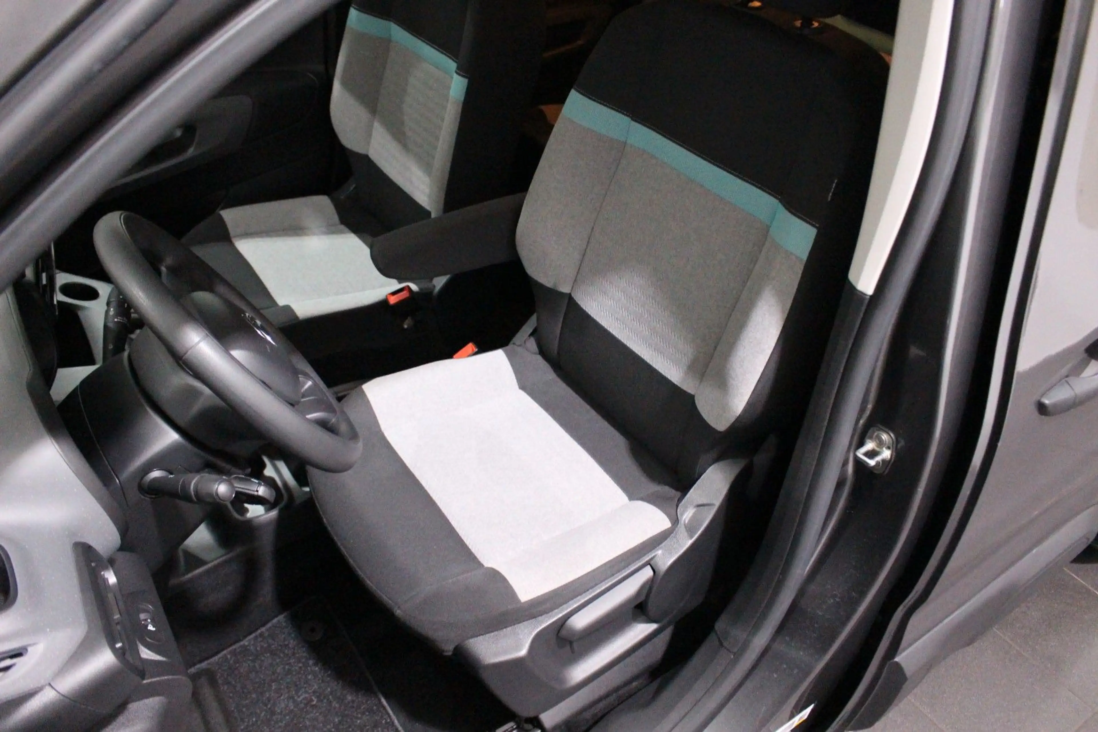 Citroen Berlingo Live M PACK NAVI SPUR ALU AHK TOP SH 2H — photo 17
