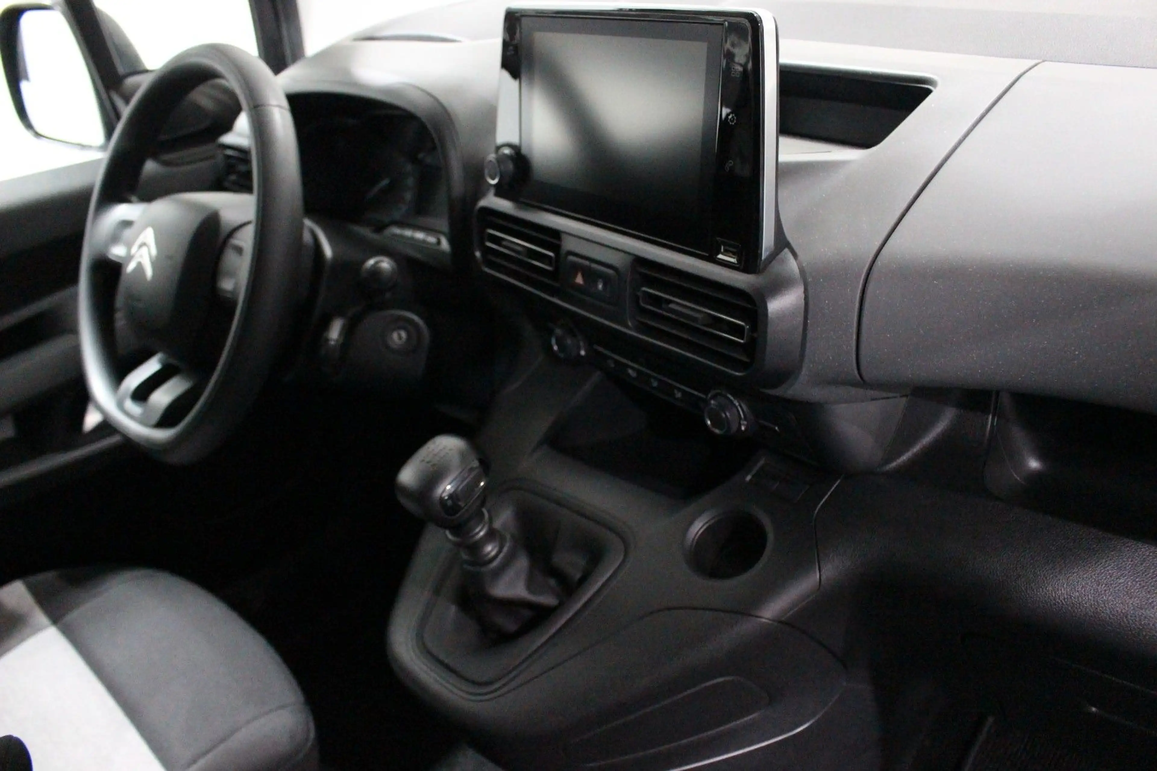 Citroen Berlingo Live M PACK NAVI SPUR ALU AHK TOP SH 2H — photo 35