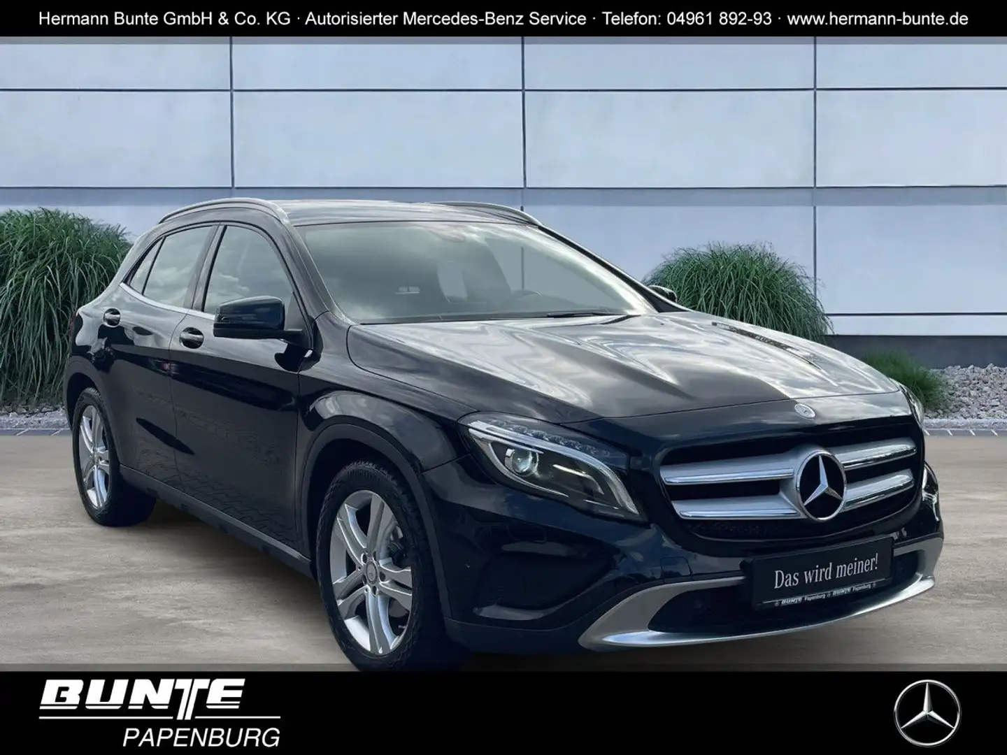 Mercedes-Benz GLA 180 d URBAN/BI-XENON/NAVIGATION/AHK/SHZG/ Schwarz - 1