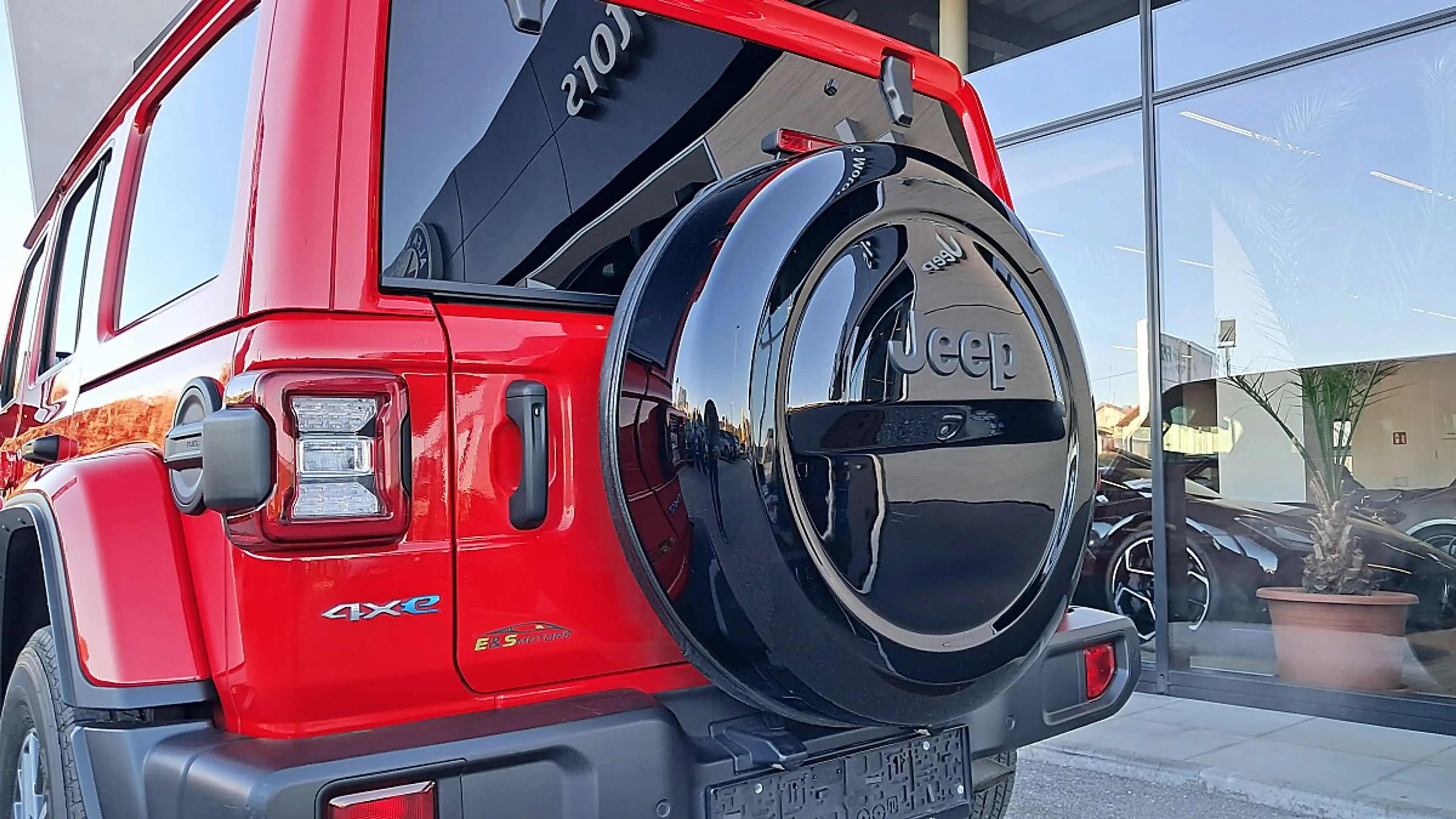 Jeep Wrangler Sahara PHEV 2,0 GME Aut. — photo 13