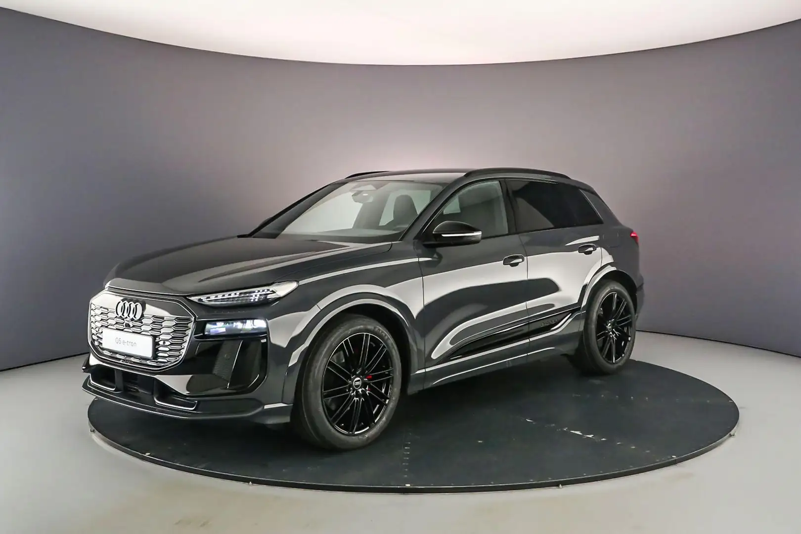 Audi Q6 e-tron S edition performance 100 kWh | Black Editi Gri - 1