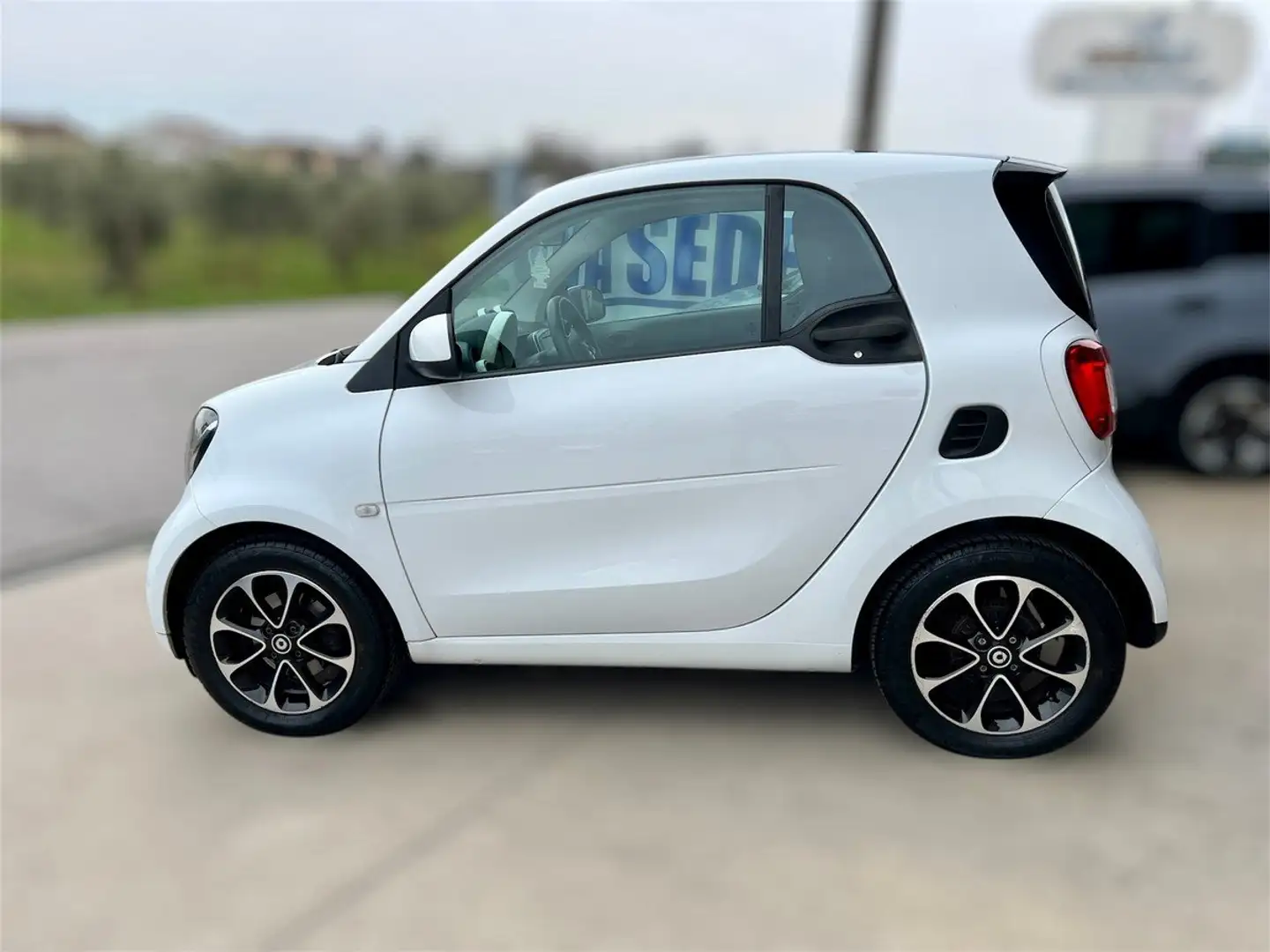 smart forTwo 70 1.0 twinamic Passion OK NEOPATENTATI Bianco - 1