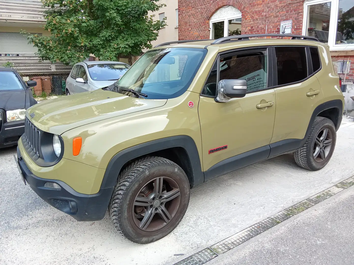 Jeep Renegade Trailhawk 4WD AUTOMATIK Taubenreuther-Fahrwerk Grün - 1