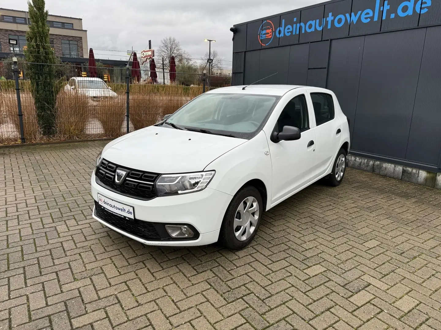 Dacia Sandero II Essential Weiß - 1