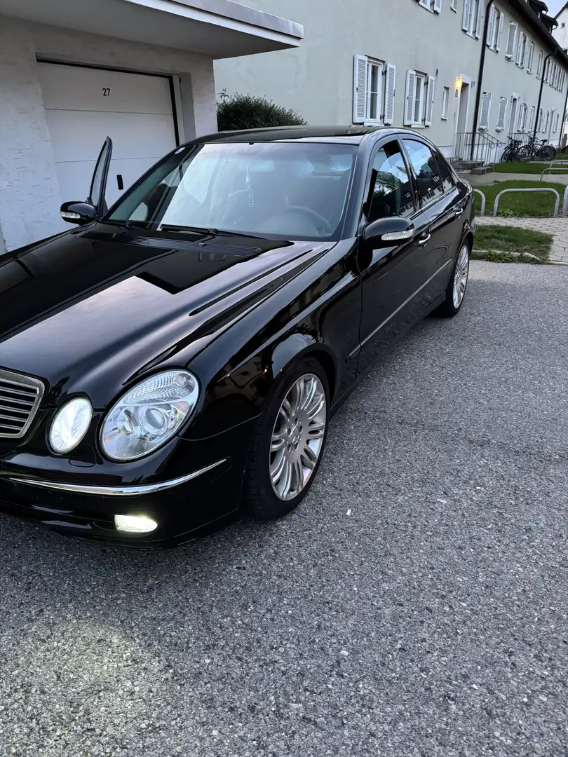 Mercedes-Benz E 320 E 320 CDI (211.022) Schwarz - 1