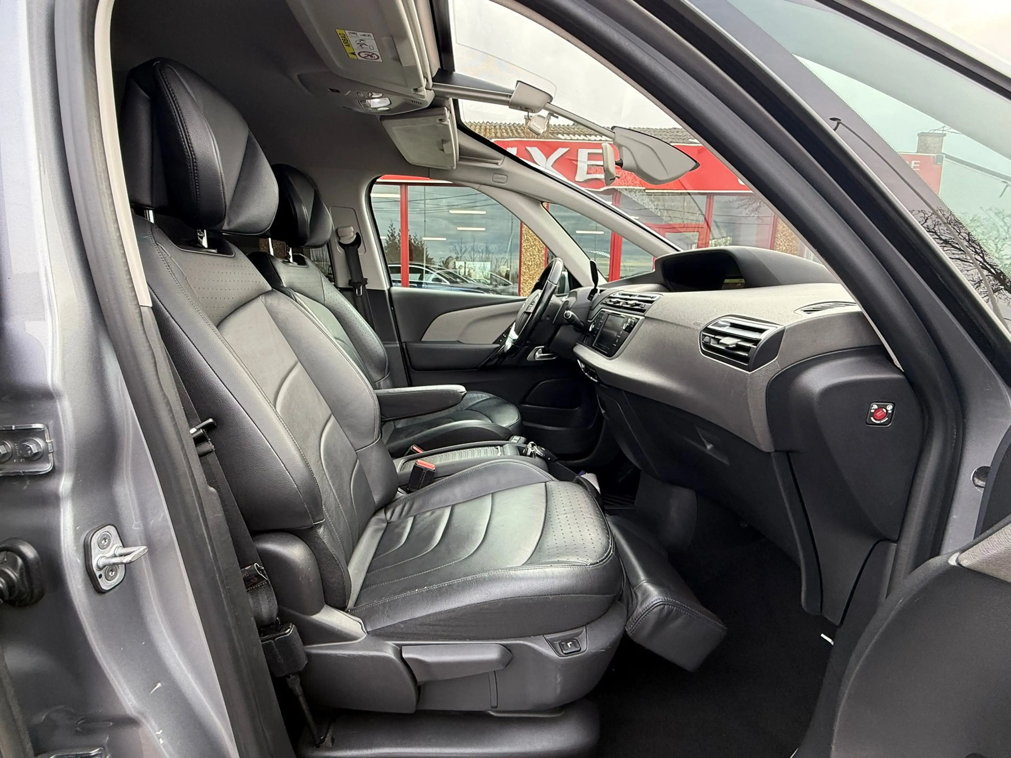 Citroen C4 Picasso 1.6HDI 115CV 7PLACES BOITE AUTO CAMERA — photo 9