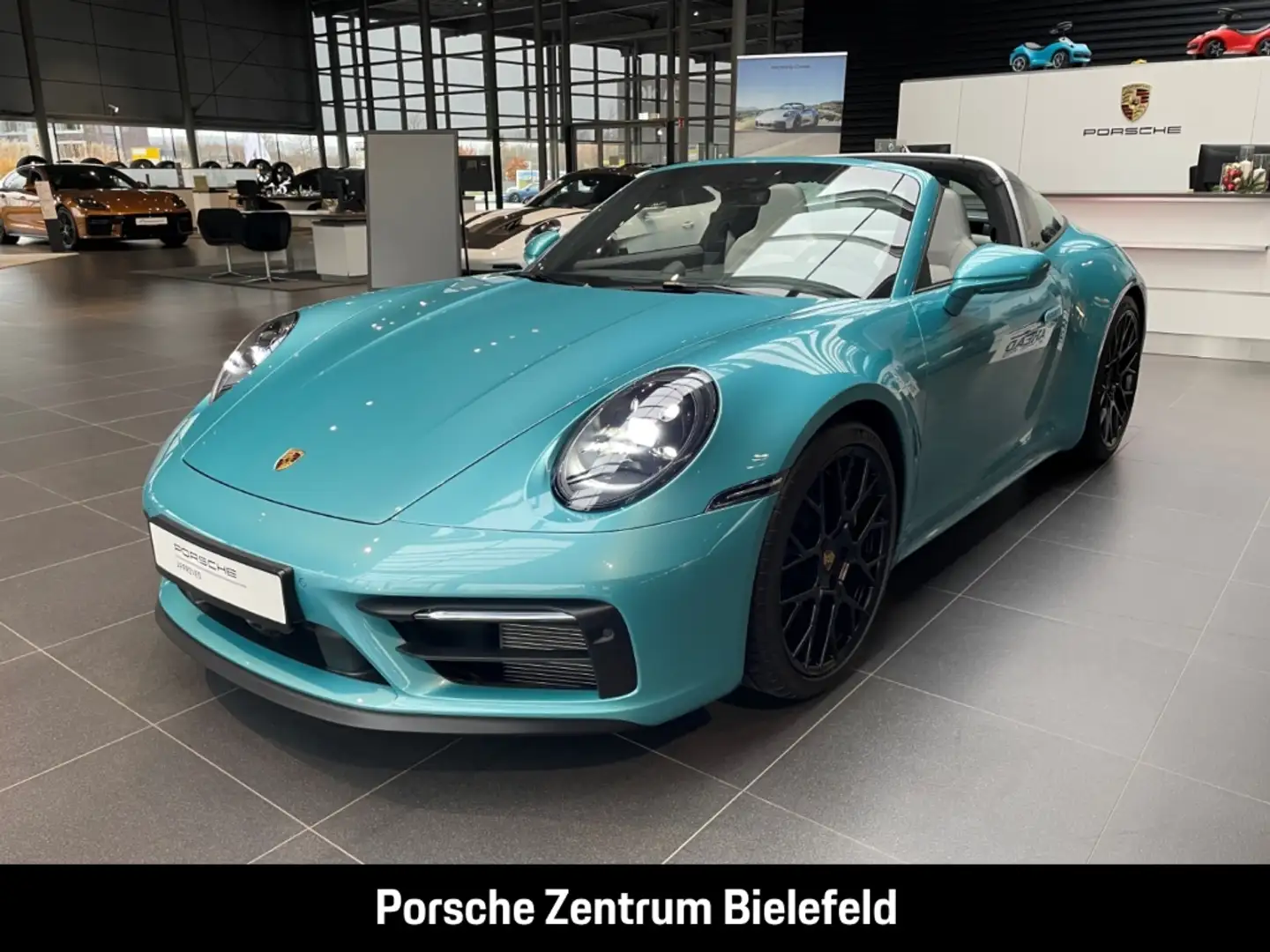 Porsche 992 911 Targa 4 GTS Ipanemablaumetallic BOSE LED Bleu - 1
