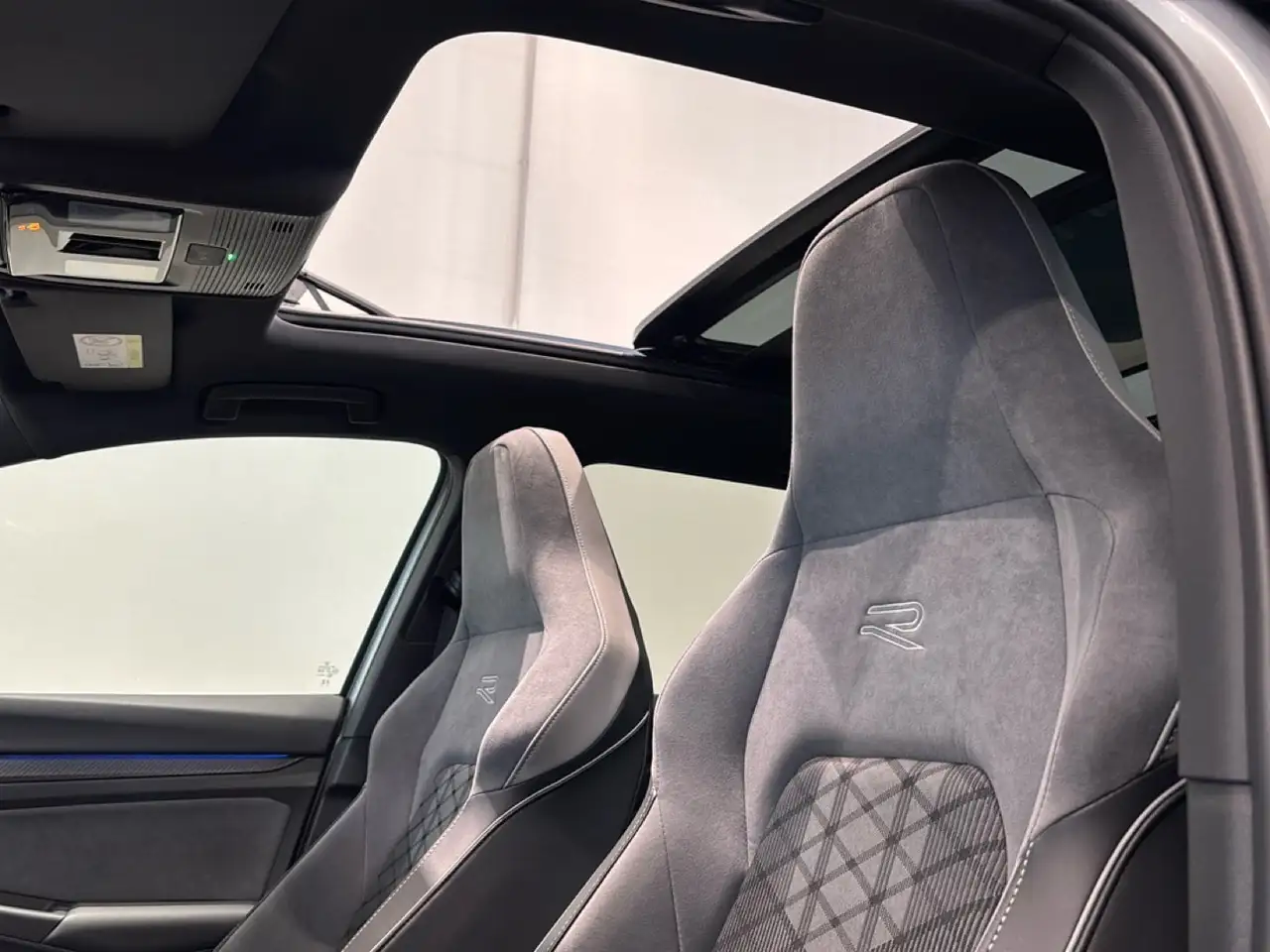 Volkswagen Golf Variant 2.0 TDI SCR R-Line DSG 9