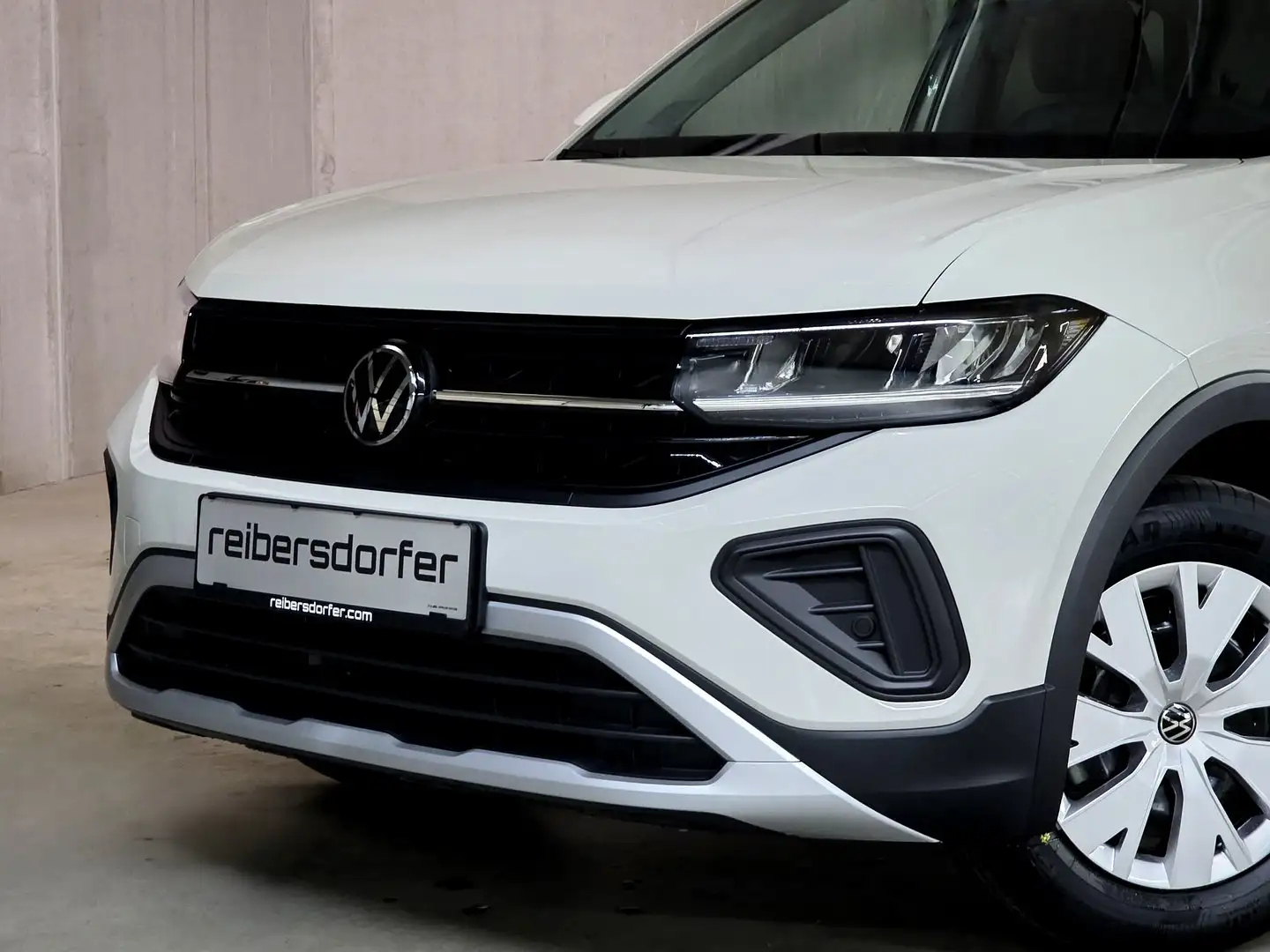Volkswagen T-Cross 4Me TSI Grau - 2