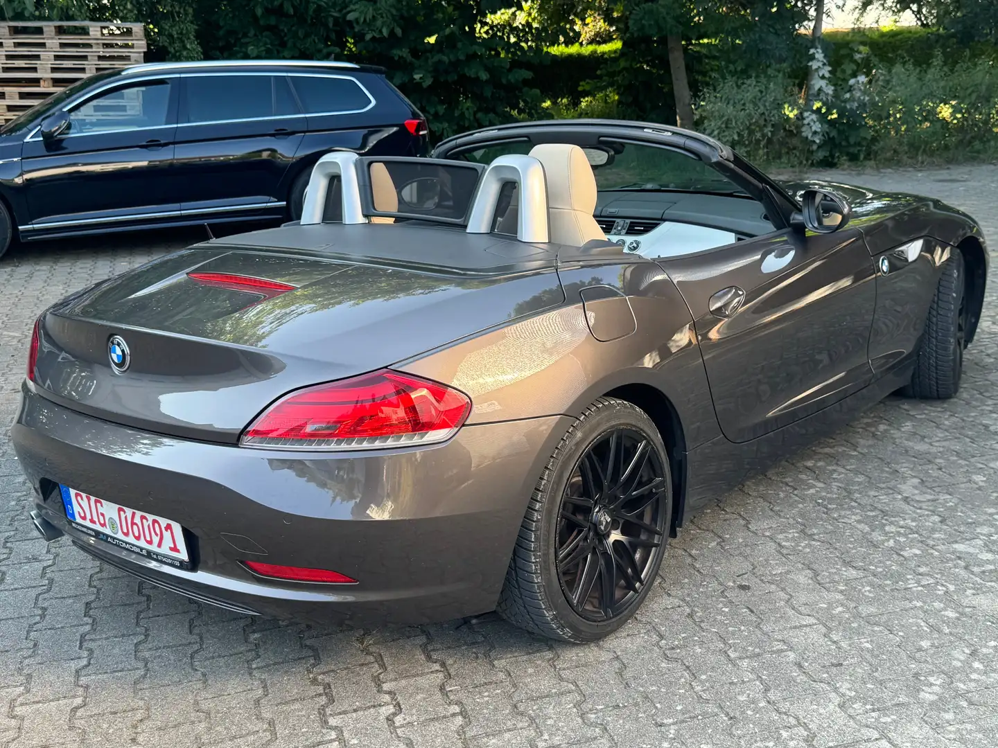 BMW Z4 sDrive23i Brown - 2