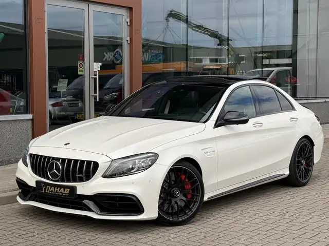 Mercedes-Benz C-Class view 3