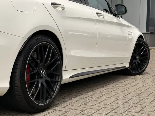Mercedes-Benz C-Class view 26