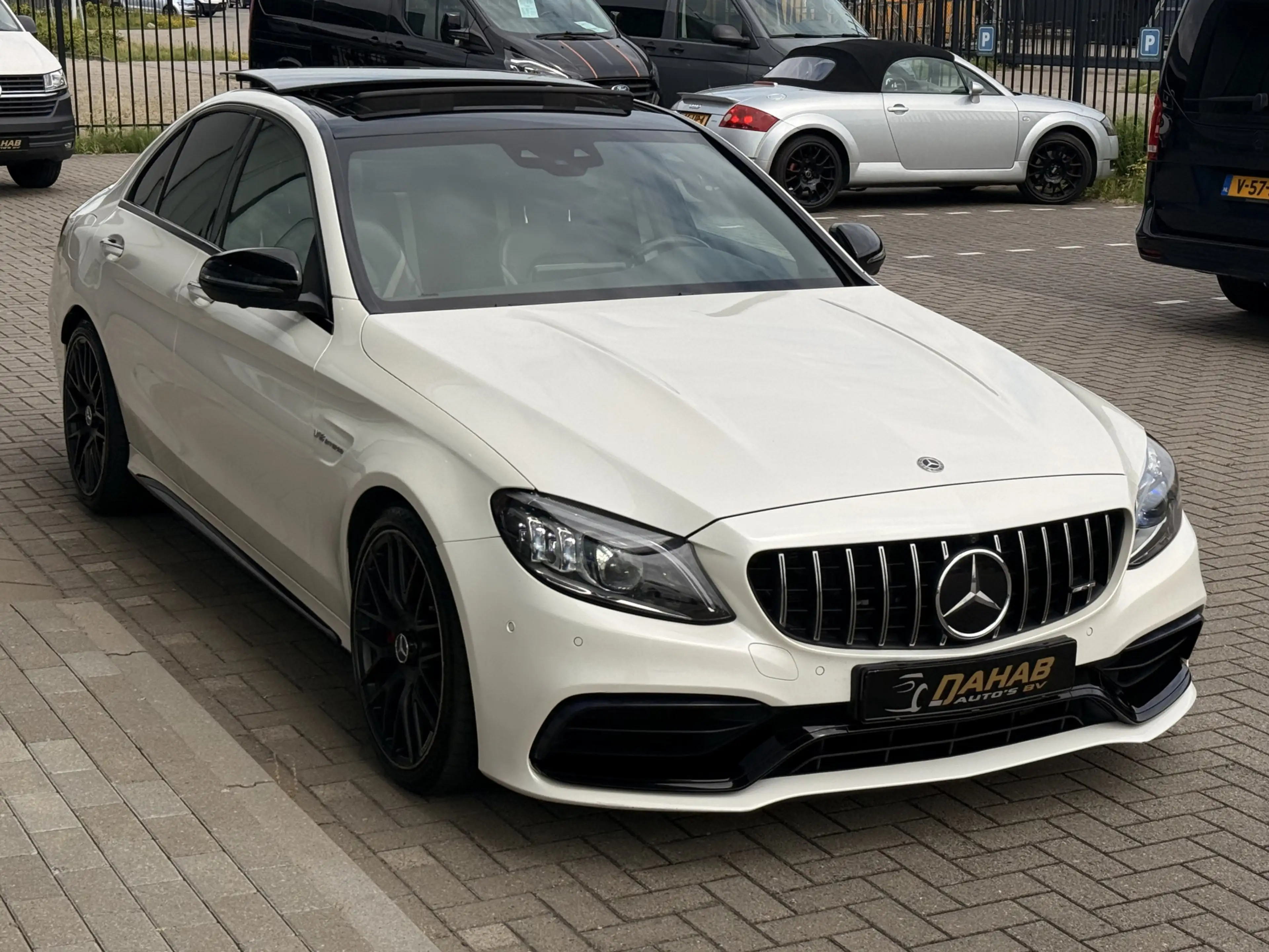 Mercedes-Benz C 63 AMG S Premium Plus Pack | Burmester | Pano | 360 | Led — photo 13