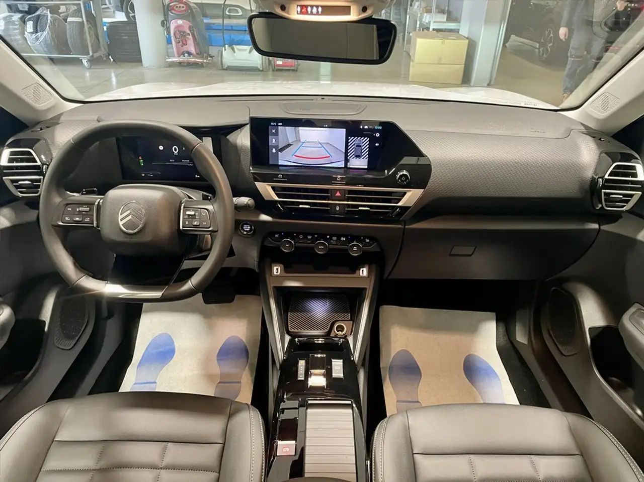 Citroen C4 Berline — photo 8
