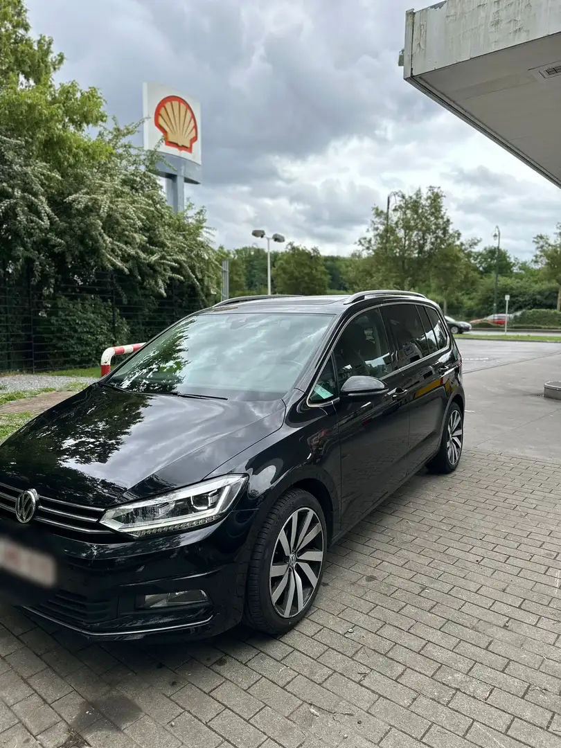 Volkswagen Touran 1.6 TDi SCR Highline - 1