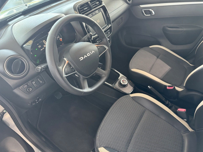 Dacia Spring Electric  mit CCS-Lader und Kamera — photo 10