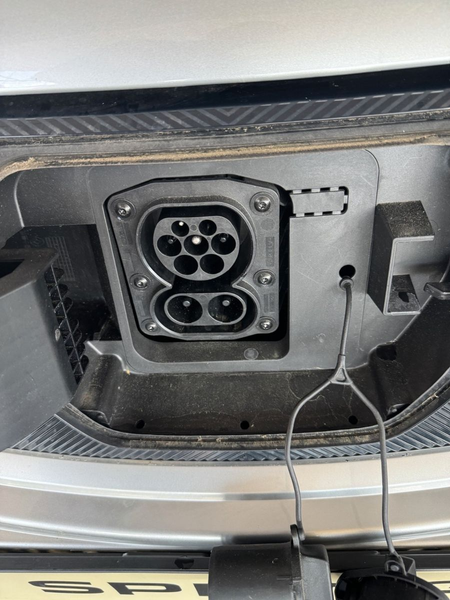 Dacia Spring Electric mit CCS-Lader und Kamera — photo 4