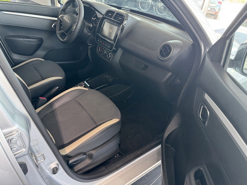Dacia Spring Electric mit CCS-Lader und Kamera — photo 15