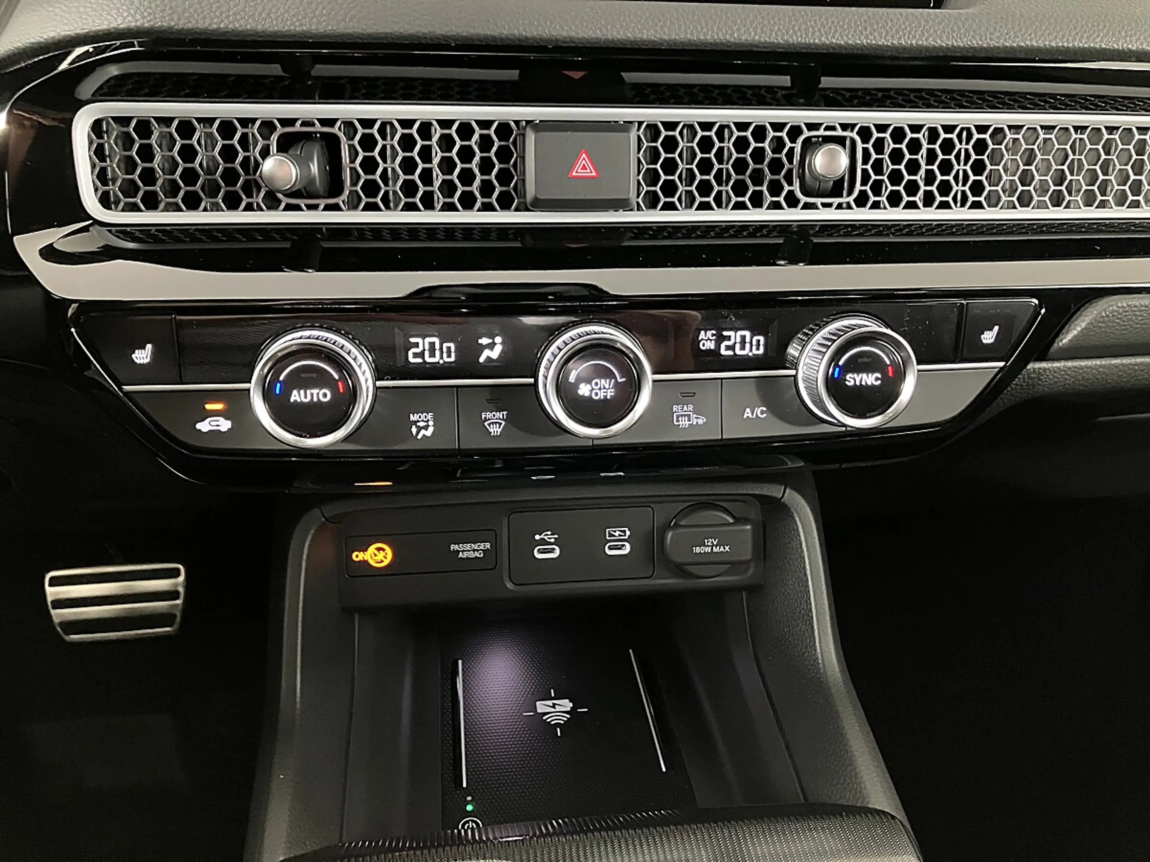 Honda Civic 2.0 i-MMD Hybrid Advance e-CVT Aut. — photo 15